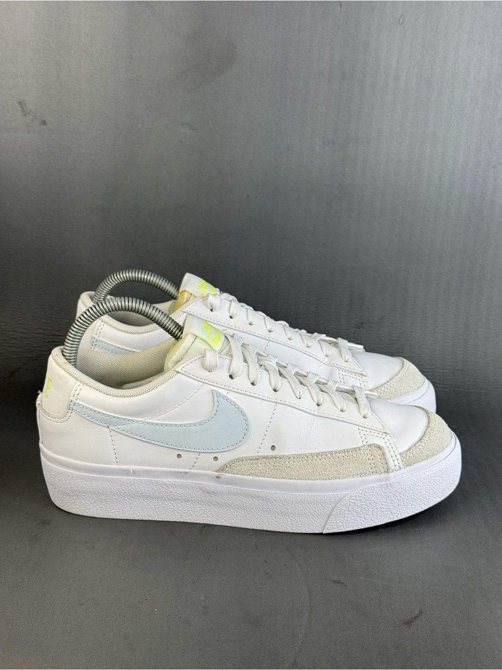 Nike Women's Blazer Low Platform sneakers "White Blue Tint" size 7.5